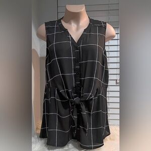 Torrid 2 Women’s 2X Sleeveless Top